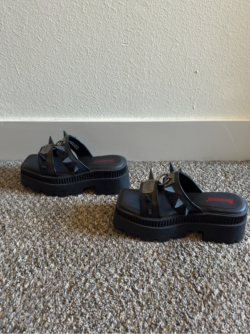 Demonia Wrath 13 Black Spike Platform Sandal - Picture 5 of 7
